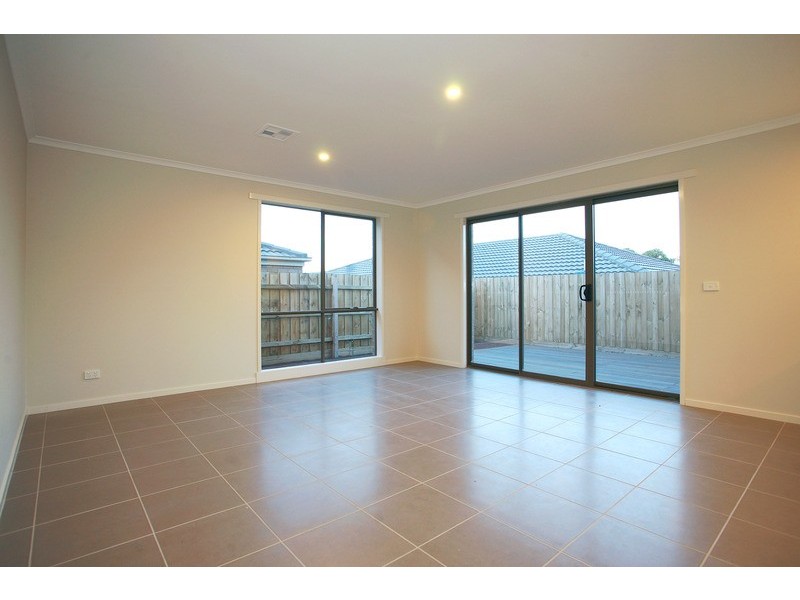 20 Bethune Drive, Hampton Park VIC 3976