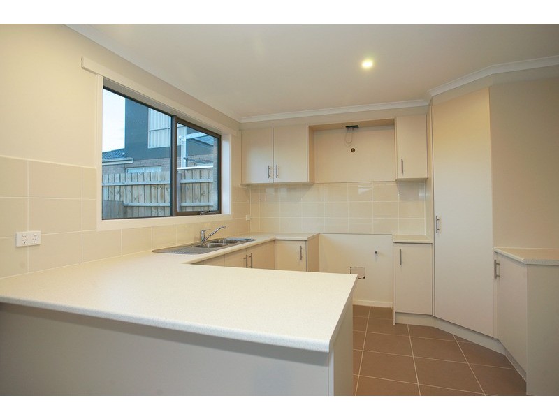 20 Bethune Drive, Hampton Park VIC 3976