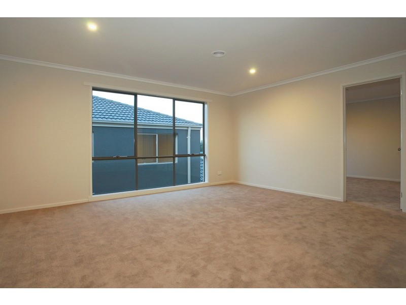 20 Bethune Drive, Hampton Park VIC 3976