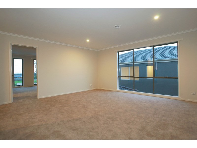 20 Bethune Drive, Hampton Park VIC 3976