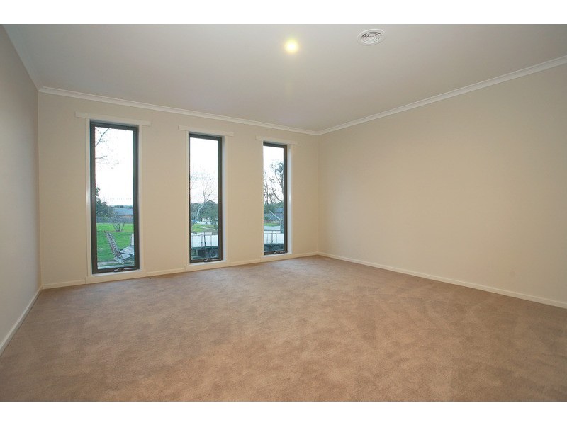 20 Bethune Drive, Hampton Park VIC 3976