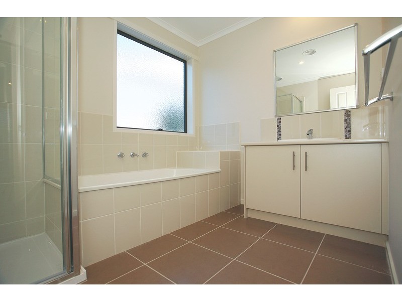 20 Bethune Drive, Hampton Park VIC 3976