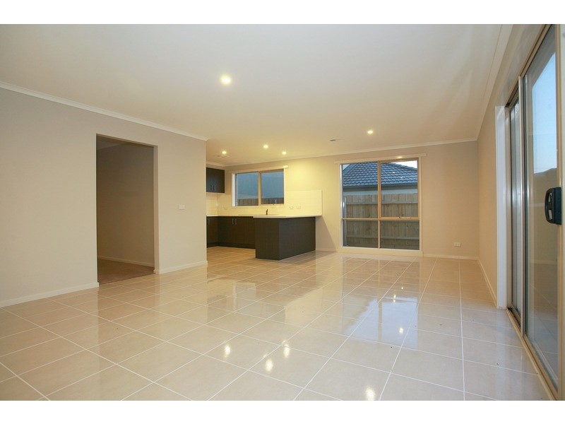 22 Bethune Drive, Hampton Park VIC 3976