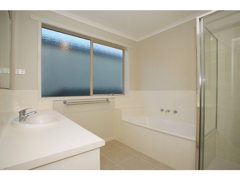 22 Bethune Drive, Hampton Park VIC 3976