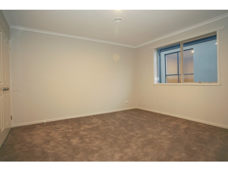 22 Bethune Drive, Hampton Park VIC 3976