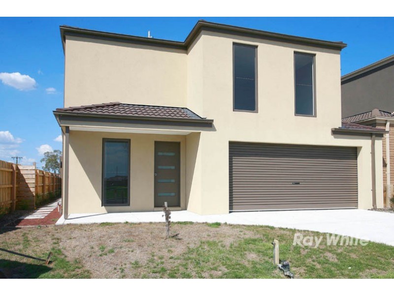 24 Bethune Drive, Hampton Park VIC 3976