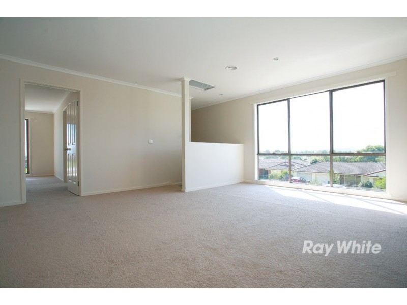 24 Bethune Drive, Hampton Park VIC 3976