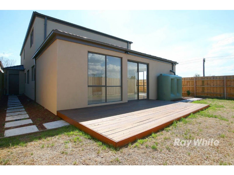 24 Bethune Drive, Hampton Park VIC 3976