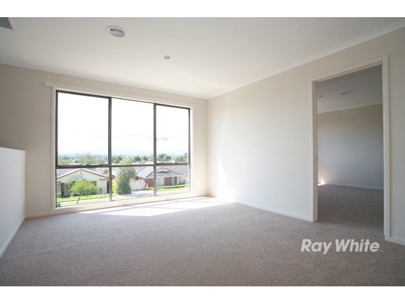 24 Bethune Drive, Hampton Park VIC 3976