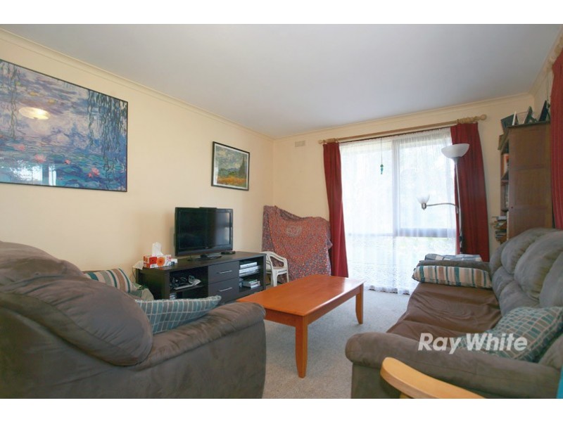 23 Endeavour Drive, Cranbourne North VIC 3977