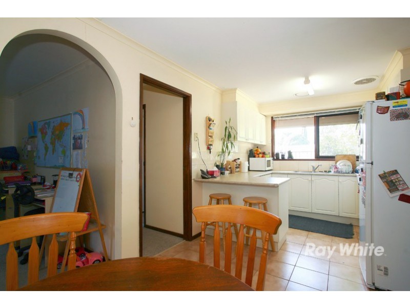 23 Endeavour Drive, Cranbourne North VIC 3977