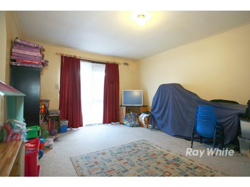 23 Endeavour Drive, Cranbourne North VIC 3977