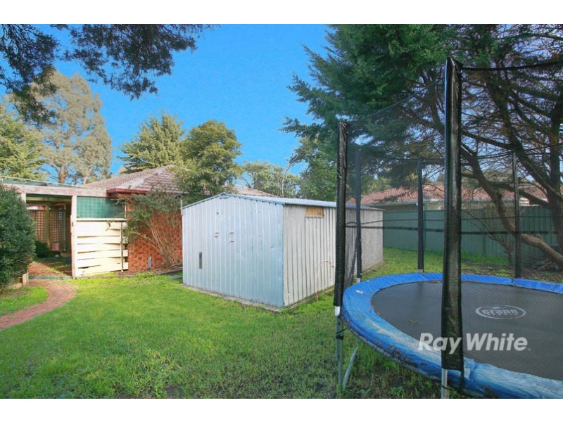 23 Endeavour Drive, Cranbourne North VIC 3977