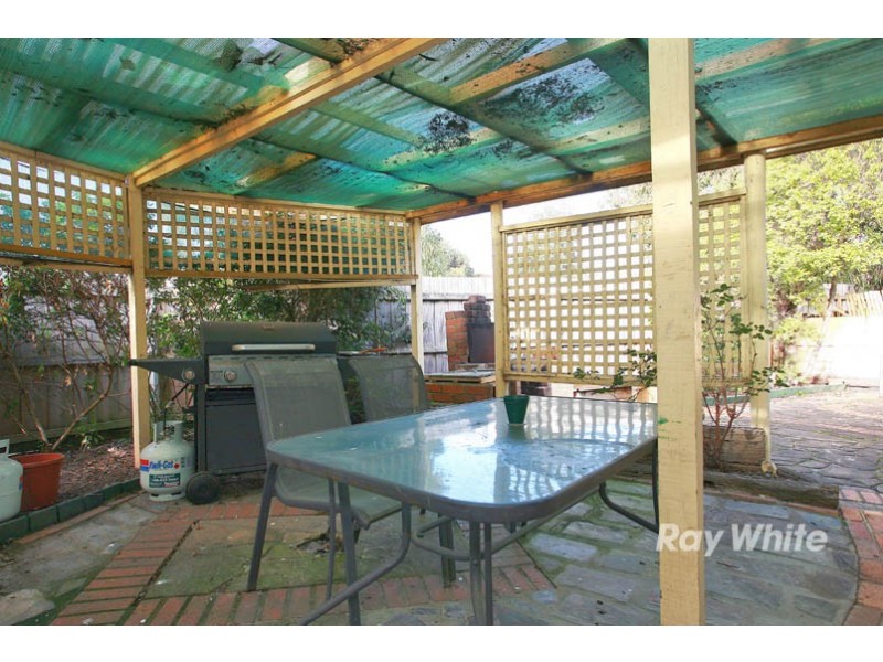 23 Endeavour Drive, Cranbourne North VIC 3977