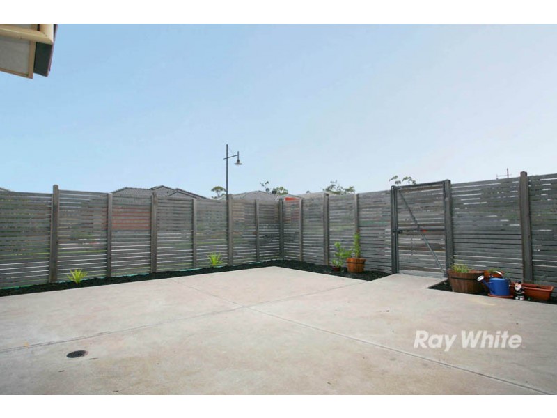 31 Sierra Walk, Cranbourne North VIC 3977