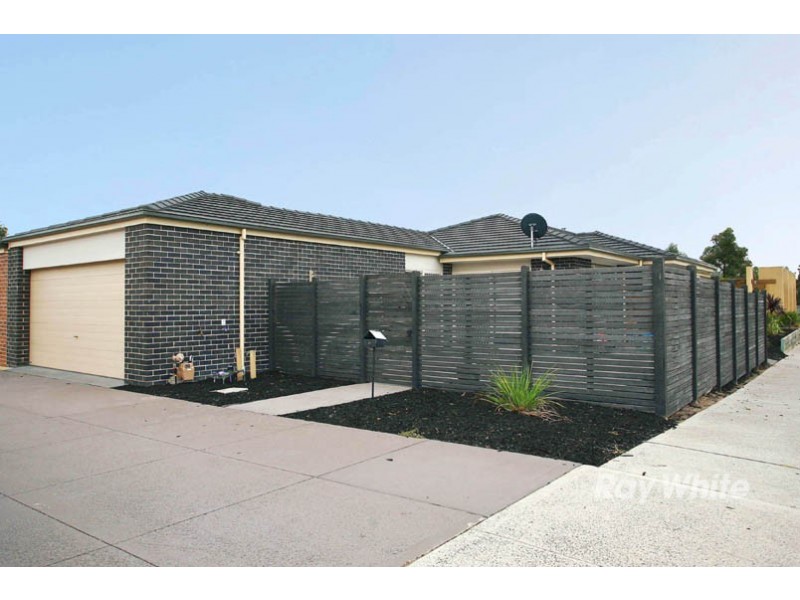 31 Sierra Walk, Cranbourne North VIC 3977