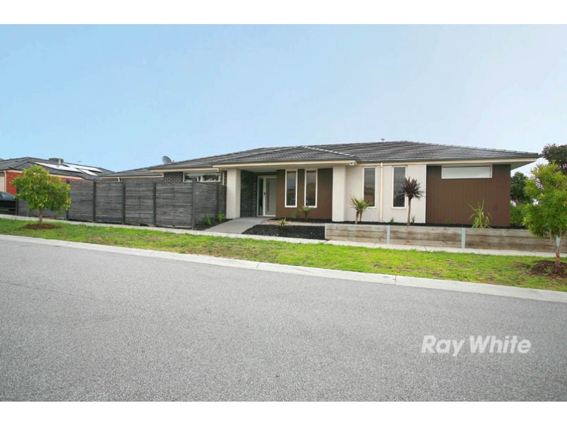 31 Sierra Walk, Cranbourne North VIC 3977