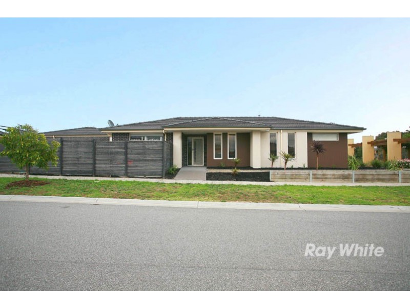 31 Sierra Walk, Cranbourne North VIC 3977