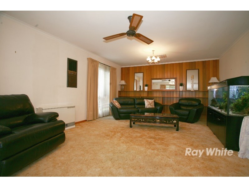 94 Evans Road, Cranbourne West VIC 3977