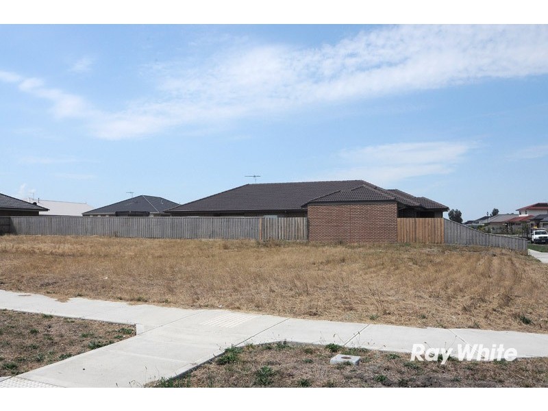 80 Banjo Paterson Drive, Pakenham VIC 3810