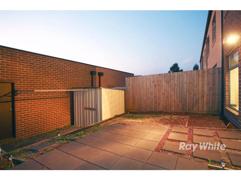 76 Mannavue Boulevard, Cranbourne North VIC 3977