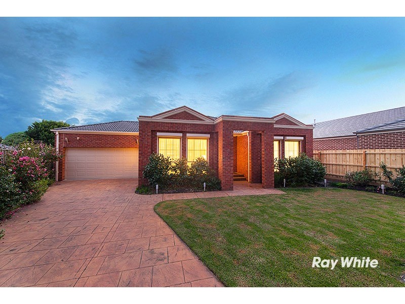21 Evergreen Court, Cranbourne North VIC 3977