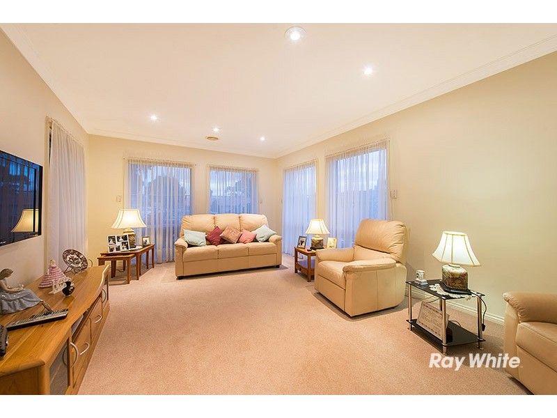 21 Evergreen Court, Cranbourne North VIC 3977