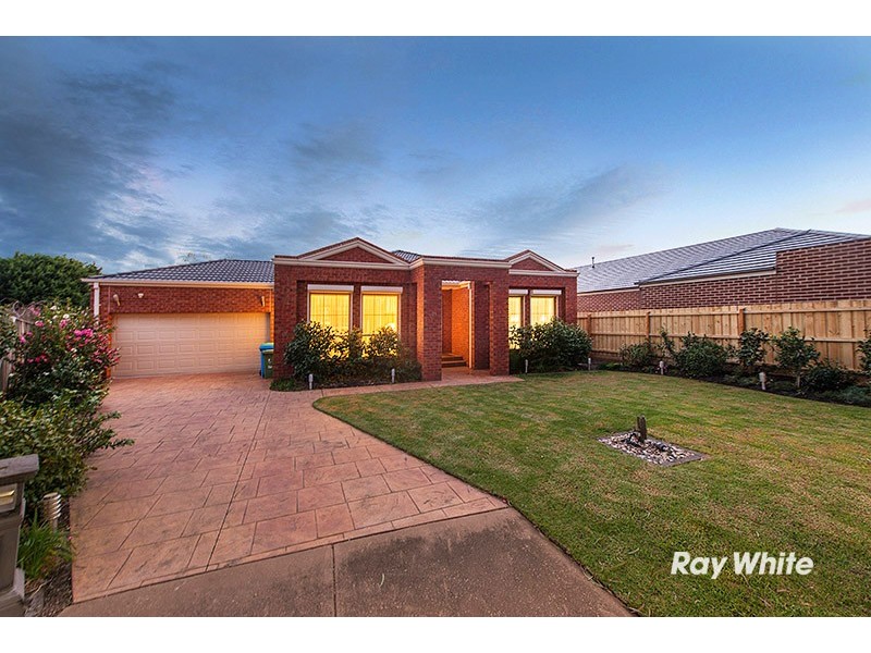 21 Evergreen Court, Cranbourne North VIC 3977