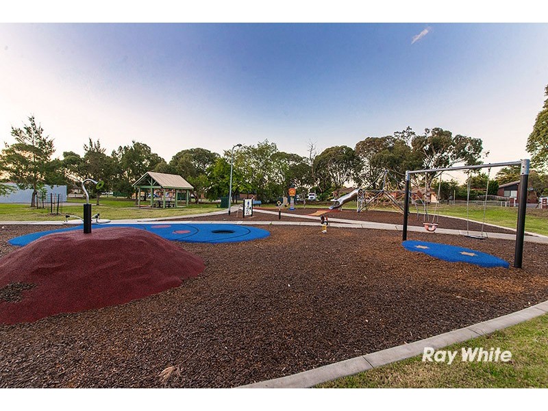 21 Evergreen Court, Cranbourne North VIC 3977