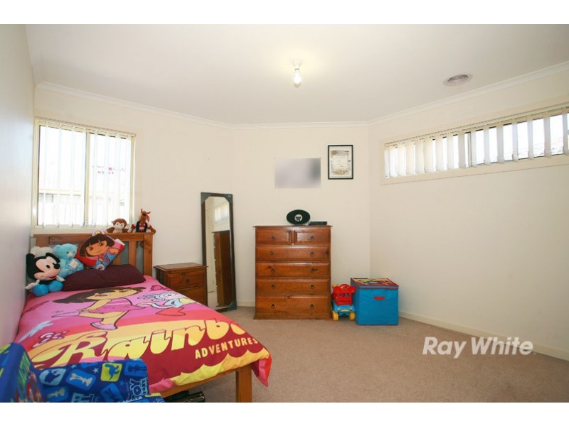 1/5 Hoddle Court, Cranbourne VIC 3977