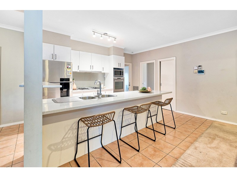 13 Parkstone Vista, Cranbourne VIC 3977