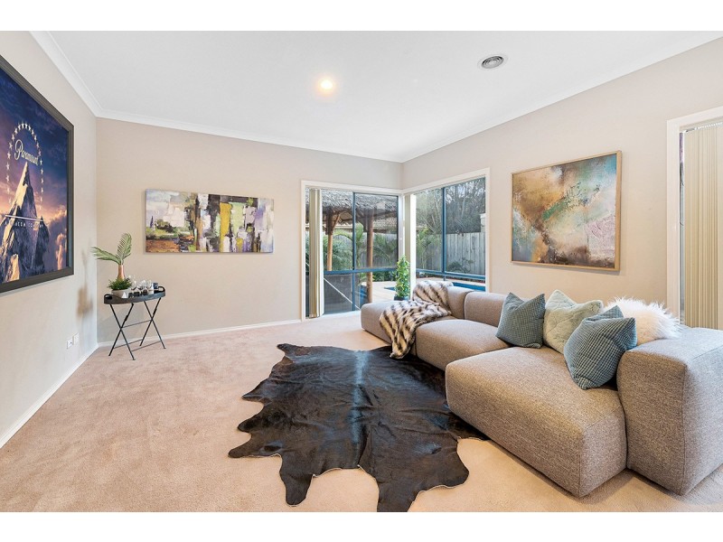 13 Parkstone Vista, Cranbourne VIC 3977