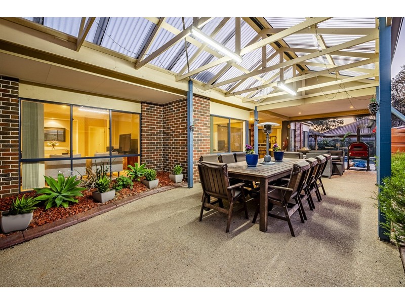 13 Parkstone Vista, Cranbourne VIC 3977