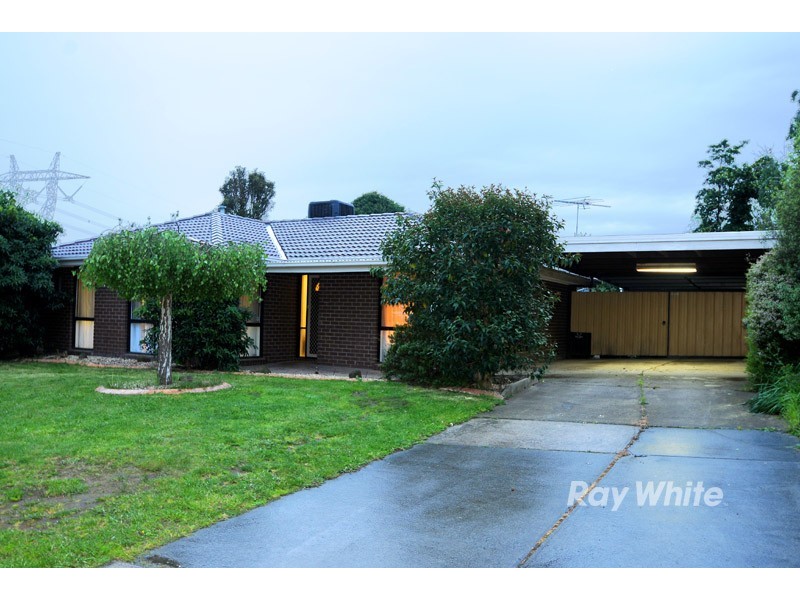 3 South Charles Court, Cranbourne VIC 3977