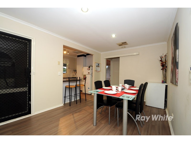 3 South Charles Court, Cranbourne VIC 3977