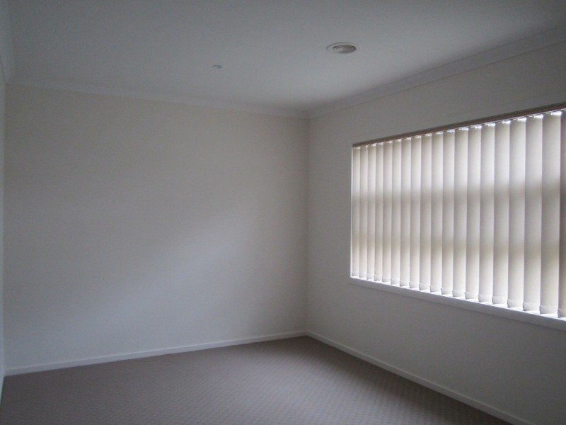 1/34 Grace Street, Cranbourne VIC 3977