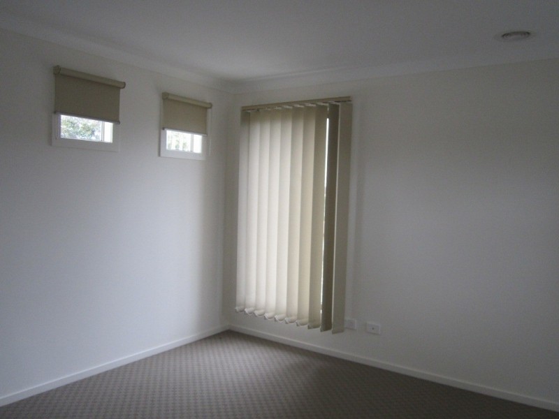 1/34 Grace Street, Cranbourne VIC 3977