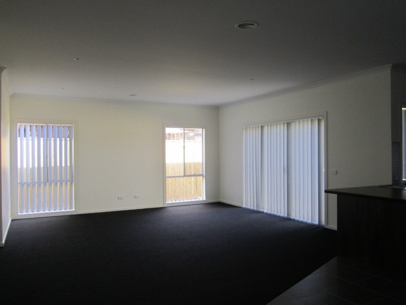 3/34 Grace Street, Cranbourne VIC 3977