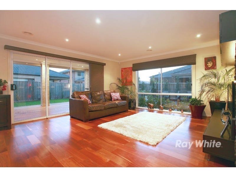 27 Alysha Avenue, Lyndhurst VIC 3975