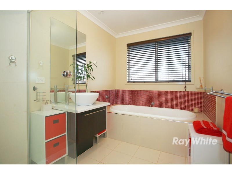 27 Alysha Avenue, Lyndhurst VIC 3975