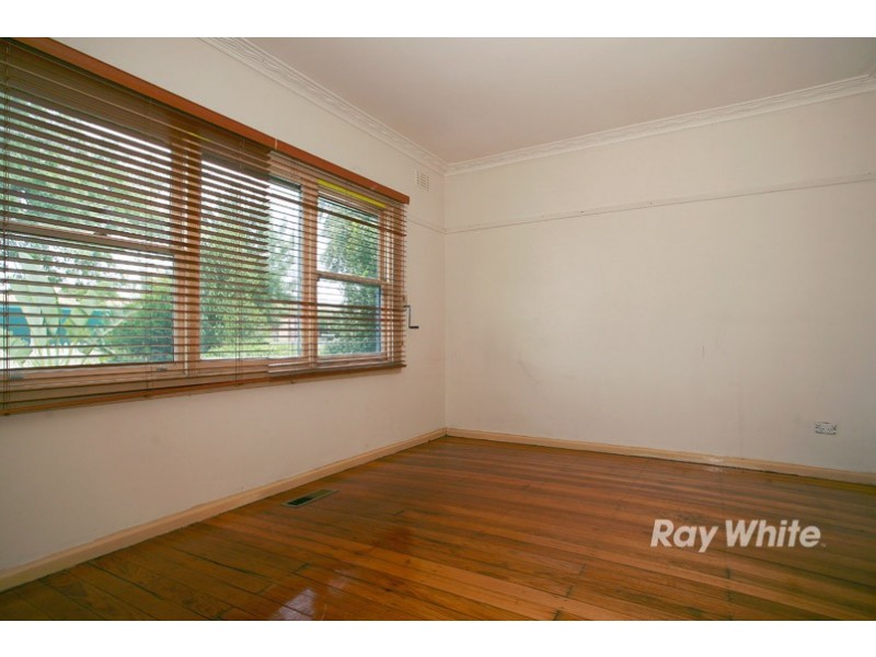 15 Shrives Road, Narre Warren VIC 3805