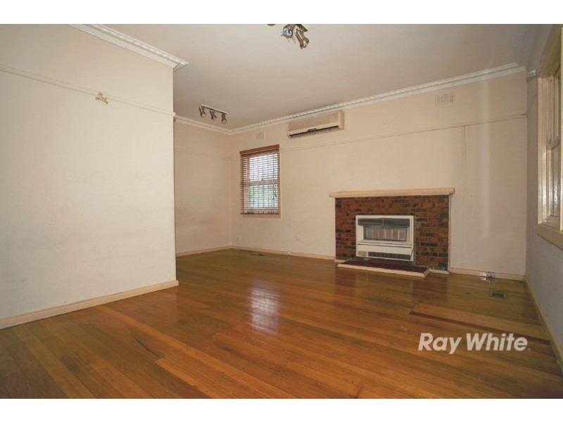 15 Shrives Road, Narre Warren VIC 3805