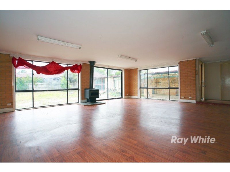 15 Shrives Road, Narre Warren VIC 3805