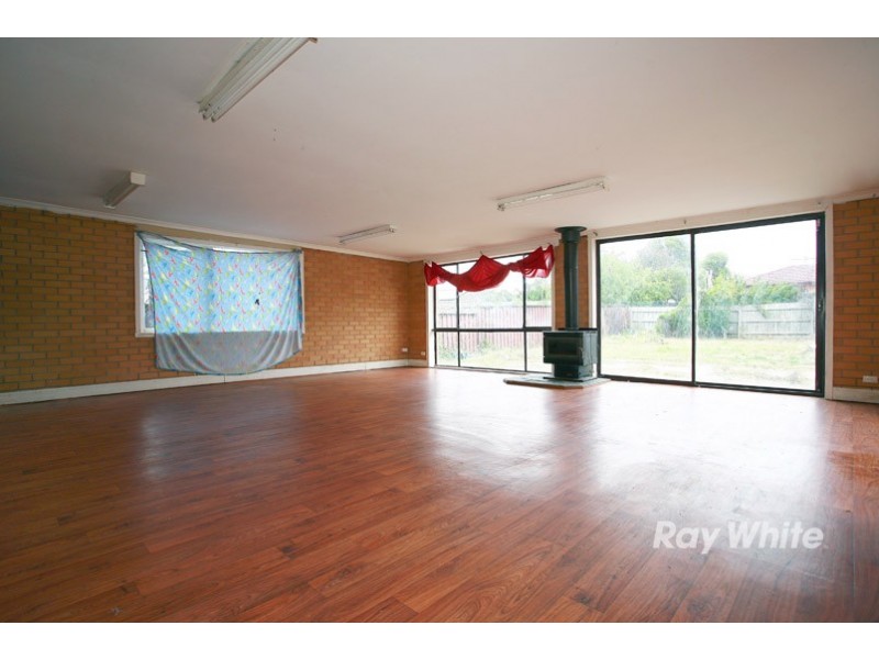 15 Shrives Road, Narre Warren VIC 3805