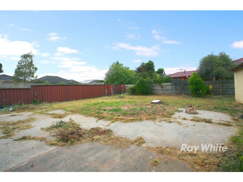 15 Shrives Road, Narre Warren VIC 3805