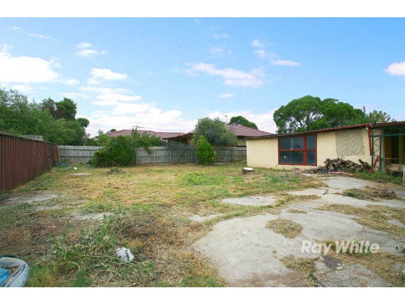 15 Shrives Road, Narre Warren VIC 3805