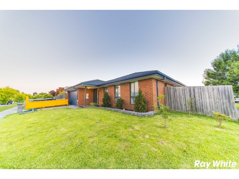 19 Ebony Street, Cranbourne VIC 3977