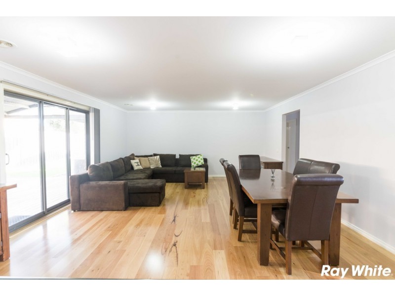 19 Ebony Street, Cranbourne VIC 3977