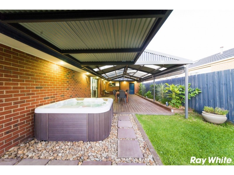 19 Ebony Street, Cranbourne VIC 3977