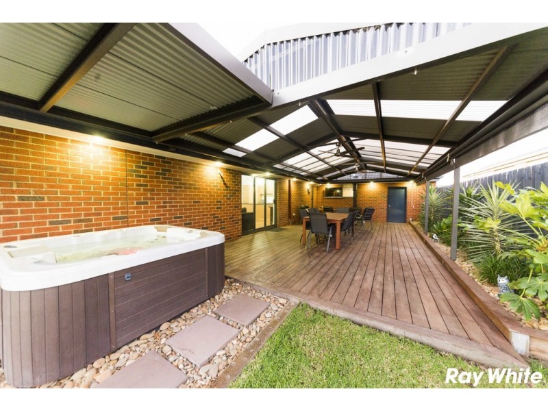 19 Ebony Street, Cranbourne VIC 3977